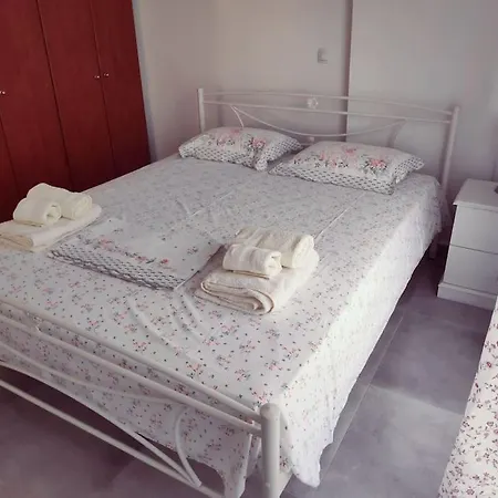 Melistalia 2 * Néa Mihanióna
